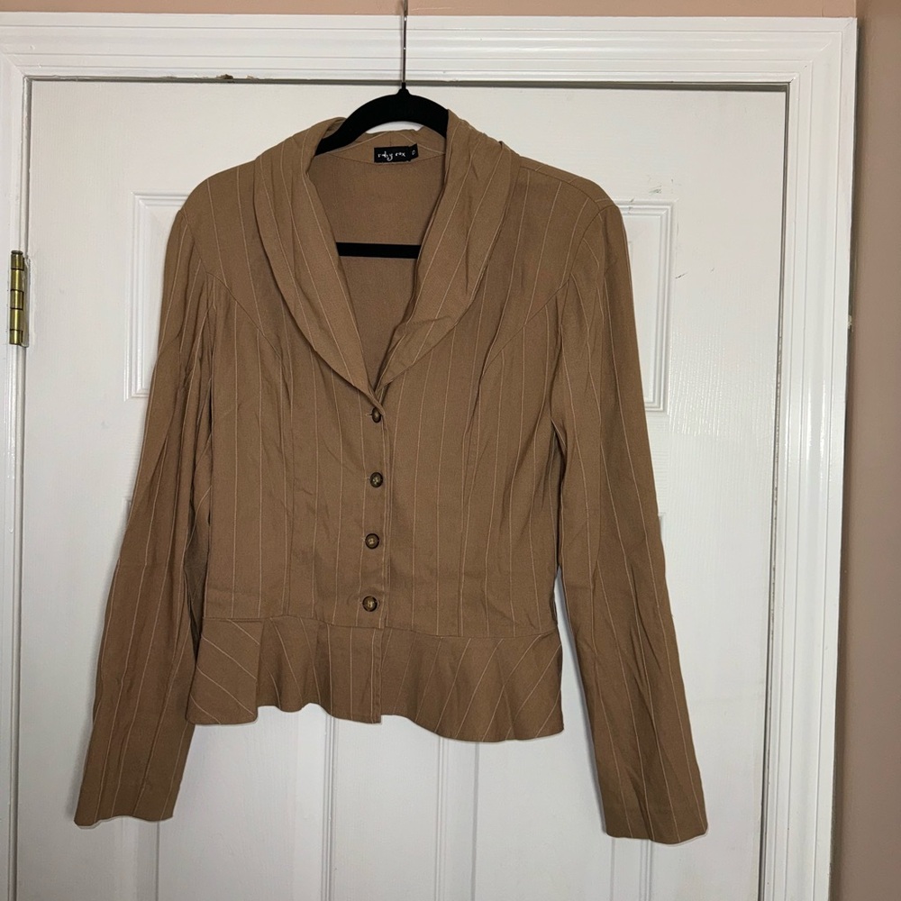 Kasper Tan Blazer Suit Jacket with Classic Lapel and Fitted Silhouette